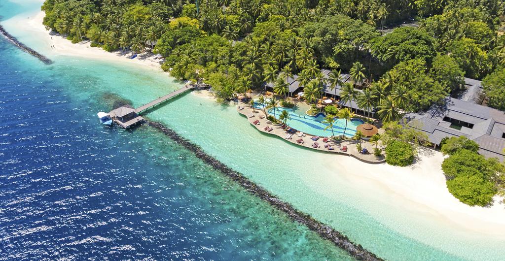 Royal Island Resort